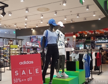 “Bùng nổ” các chương trình khuyến mãi dịp cuối năm