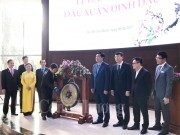 “Chúng tôi cam kết sẽ hỗ trợ hết mình để doanh nghiệp và thị trường chứng khoán phát triển..”