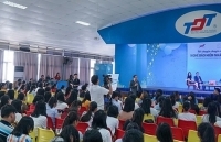 500 sinh viên tham gia thảo luận chuyên đề “Nghề bảo hiểm nhân thọ”