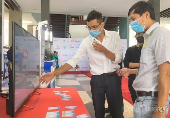 TP. Hồ Chi Minh: Đẩy mạnh thanh toán không dùng tiền mặt tại các trường học