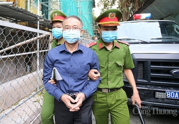 Xét xử nguyên Phó Chủ tịch UBND TP. Hồ Chí Minh Nguyễn Thành Tài và đồng phạm