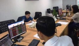 Thị trường phục hồi mạnh với thanh khoản thấp