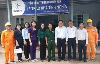 EVNSPC tổ chức trao nhà tình nghĩa cho người có công tại Bình Dương