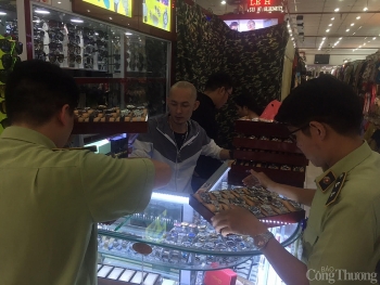 Truy lùng hàng dởm trên mạng lộ ra nhiều đường dây kinh doanh chuyên nghiệp