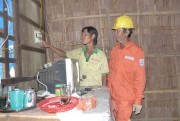 4.200 hộ nghèo miền Tây Nam bộ được gắn điện kế miễn phí