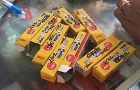 Phát hiện liên tiếp ba vụ kinh doanh bugi giả nhãn hiệu NGK