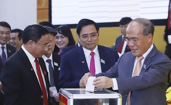 Đại hội Đảng bộ tỉnh Hà Tĩnh đóng góp gần 300 triệu đồng giúp đỡ đồng bào miền Trung