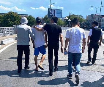 Thừa Thiên Huế: Bắt đối tượng táo tợn dùng súng AK cướp tiệm vàng