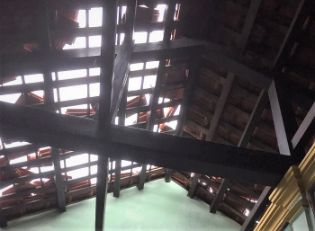 Thừa Thiên Huế: Hơn 20 ngôi nhà tốc mái, thủy điện điều tiết lũ