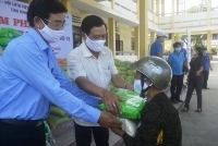 PC Bình Định: Ủng hộ hơn 2,2 tấn gạo chung tay cùng cộng đồng chống dịch Covid -19