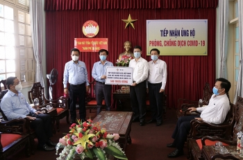 Đà Nẵng: Nhiều doanh nghiệp chung tay ủng hộ chống dịch COVID-19