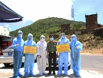 Hàng chục nghìn thiết bị, vật tư y tế đến với tuyến đầu chống dịch tại Đà Nẵng