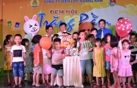 “Đêm hội trăng rằm” đến với trẻ Làng Hòa Bình