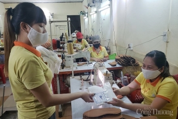 Đà Nẵng: Công nghiệp có tín hiệu khởi sắc, doanh nghiệp đồng loạt kích hoạt quy trình phòng chống dịch Covid - 19