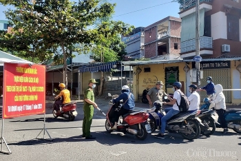 Đà Nẵng: Nhịp sống tại 4 phường trong ngày đầu thực hiện Chỉ thị 16