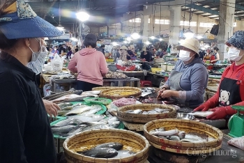 Đà Nẵng: Nguy cơ lây nhiễm Covid-19 tại các chợ truyền thống, hàng quán tự phát