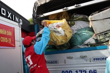 Quảng Nam gửi hơn 30 tấn thực phẩm thiết yếu chung sức cùng Đà Nẵng chống dịch