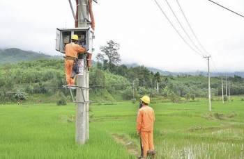 Sơn Hà - Quảng Ngãi: Hơn 1.500 bà con vùng sâu vui mừng khi có điện dùng trước Tết