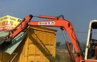 Đà Nẵng: Tháo dỡ các kiốt dựng trái phép để bán đất