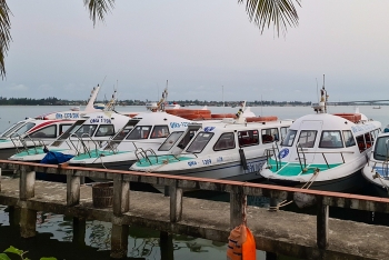 Đơn vị nào được cấp phép cho phương tiện ra, vào tuyến Cửa Đại - Cù Lao Chàm?
