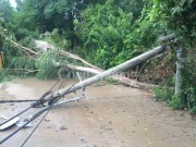 Hậu bão số 12: EVNCPC khẩn trương khôi phục cấp điện trở lại