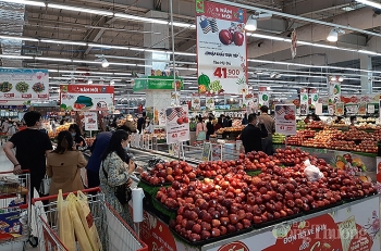 Siêu thị đắt khách chiều mùng 3