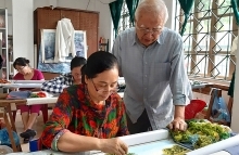Nghệ nhân Nguyễn Quốc Sự: Phải lòng đường kim mũi chỉ