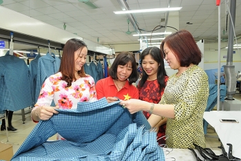 Phát huy giá trị tốt đẹp của phụ nữ ngành Công Thương