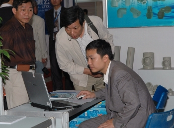 Startup chuyển mình