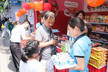 Một chặng đường thay đổi nhận thức người tiêu dùng