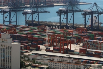 ASEAN lần đầu tiên trở thành đối tác thương mại lớn nhất của Trung Quốc năm 2020