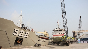 Phân bón Cà Mau vì màu xanh Trường Sa