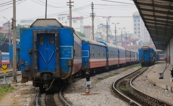 Đường sắt mở bán vé tàu khách đợt vận tải cao điểm Hè từ ngày 25/4