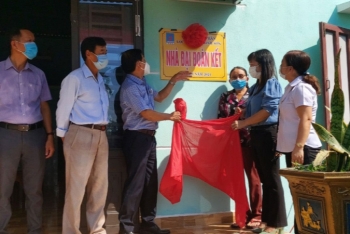 Lọc hóa dầu Bình Sơn bàn giao 10 nhà đại đoàn kết tại thị xã Điện Bàn