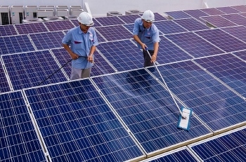 Chất thải từ điện mặt trời: Cần sớm có giải pháp