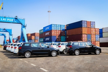 THACO xuất khẩu ô tô qua Thái Lan
