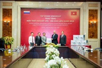 Vingroup trao tặng 1.000 máy thở cho Nga, Ucraina và Singapore