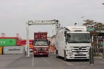 Quản lý xuất nhập khẩu: Hiệu quả nhờ kiểm tra bằng máy soi chiếu container