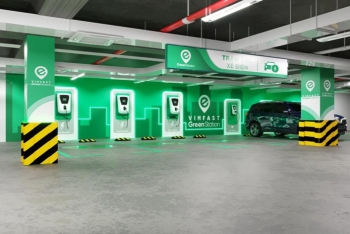 Chân dung xe điện VinFast khi được lắp pin 100% thể rắn, sạc siêu nhanh