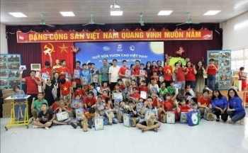 Thêm một mùa trung thu ấm áp trong hành trình 15 năm của Quỹ sữa Vươn cao Việt Nam