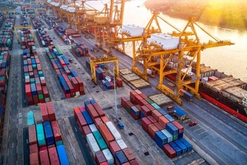 ASEAN-5 đa dạng hóa các nguồn thương mại và đầu tư