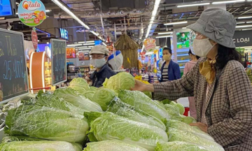 Rau xanh tại Hà Nội tăng giá vùn vụt