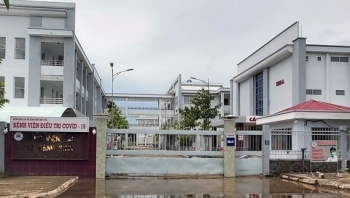 Bệnh viện 200 tỷ xây xong rồi để đó, gần 200 nhân viên không có việc để làm