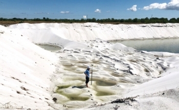 Nhiều bất cập tại các dự án khai thác mỏ cát trắng