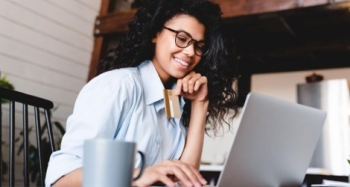 Khối ngoại mua ròng phiên thứ 6 liên tiếp trên HoSE, đạt gần 1.700 tỷ đồng