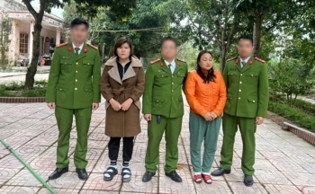 Bắt 2 “nữ quái” bán ma túy trong khu công nghiệp