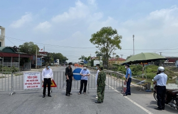 Nâng mức cảnh báo dịch Covid-19 trong khu công nghiệp lên mức cao nhất