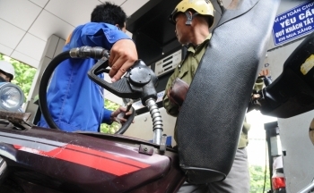 Tăng theo giá thế giới, giá xăng dầu từ 15h ngày 11/2 diễn biến ra sao?