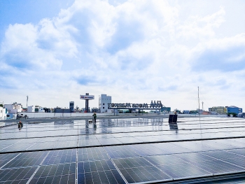 Sắp hoàn thành dự án hệ thống năng lượng mặt trời mái nhà giai đoạn 1: MM duy trì vị thế “Nhà bán lẻ xanh”