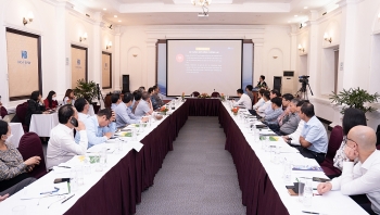 Bảo hiểm giá xăng dầu: Giảm thiểu rủi ro trong “bão giá”